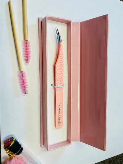 Tweezers